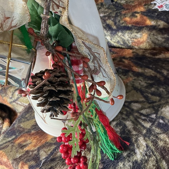 Festive Cardinal Coffee Pot with Bow - Picture 5 of 9